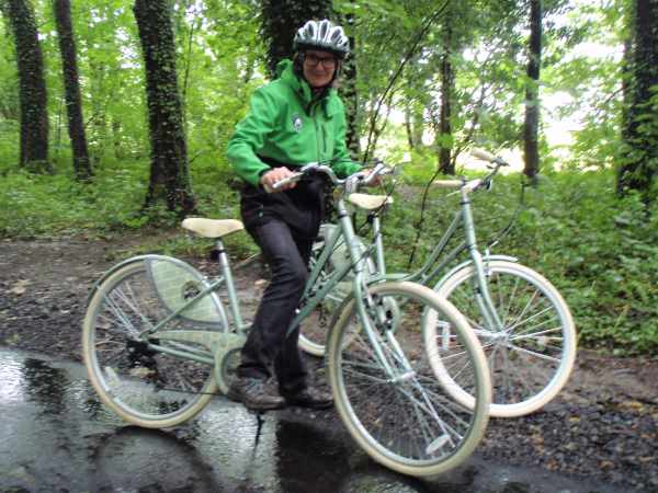 I am working with Kirkcudbright Cycle for Life to create some family friendly cycle afternoons with a bit of a cycle on their fantastic bikes and then a campfire on the beach